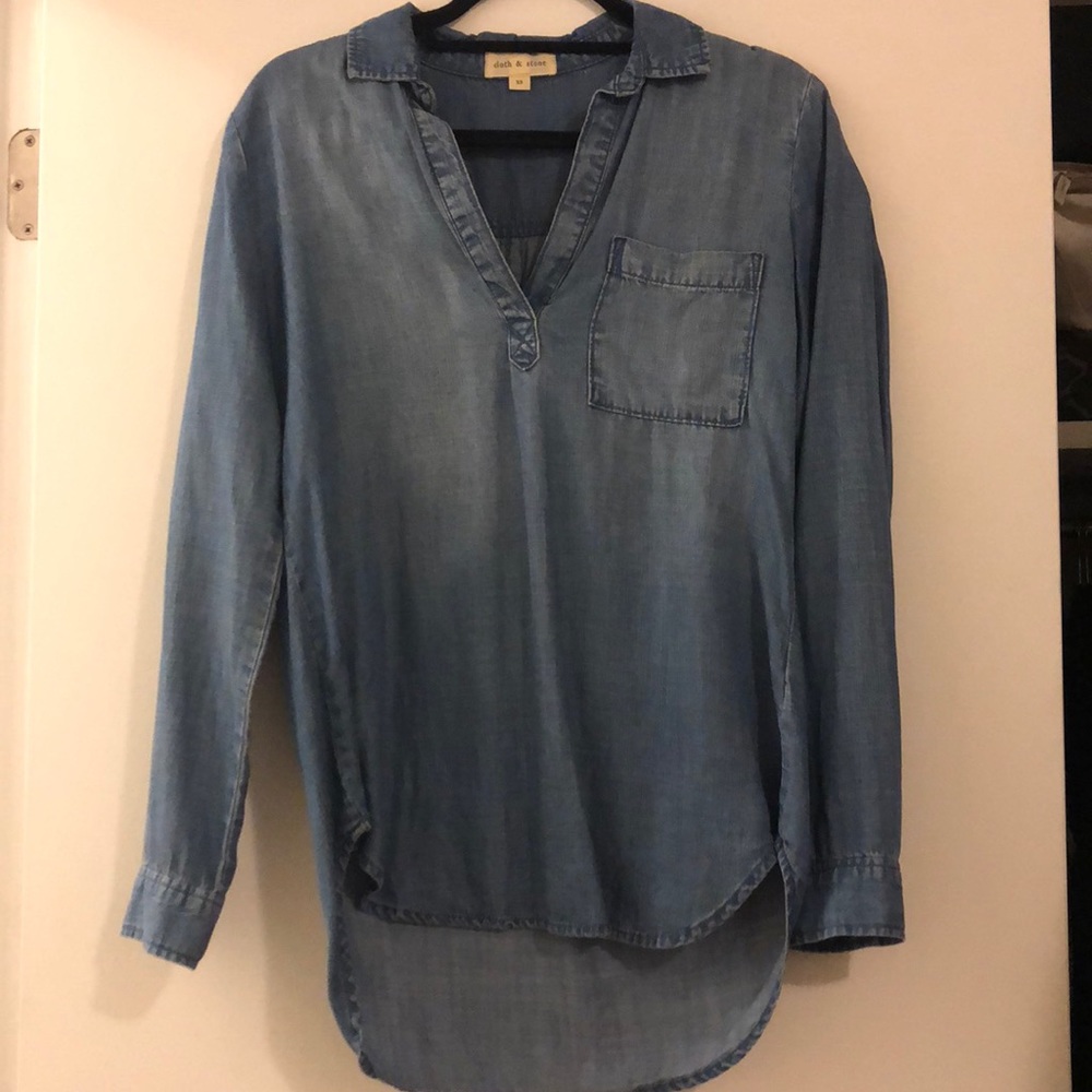 Cloth & Stone Chambray shirt from Anthropologie XS